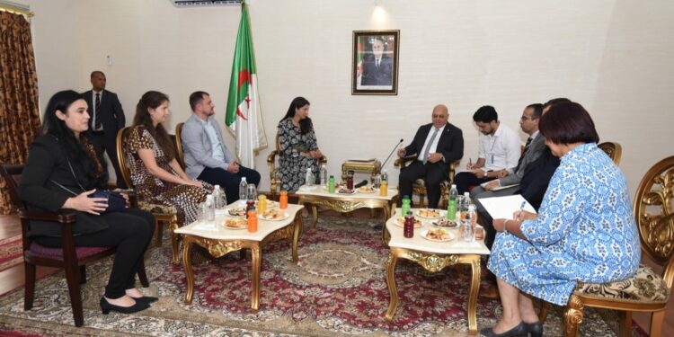 ربيقة يستقبل مديرة متحف الفن الافريقي