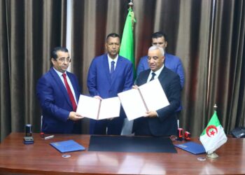 تسليم مصنع “كيا الجزائر” للمجمع العمومي “إيميتال”