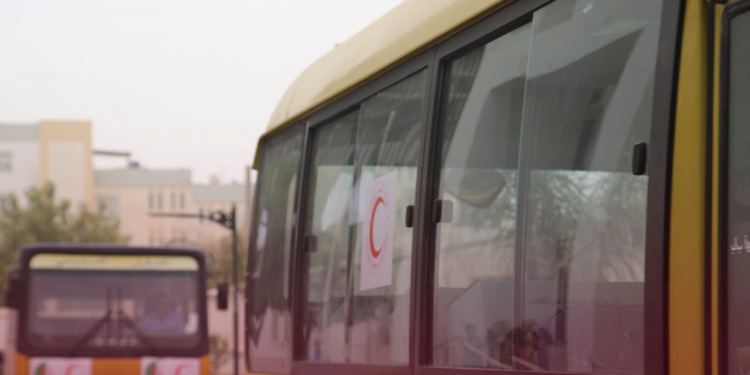 توزيع حقائب مدرسية ومآزر على أطفال عائلات معوزة ببرج بوعريريج