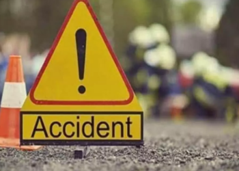 8 جرحى في تصادم تسلسلي بين ثلاث سيارات بالبويرة