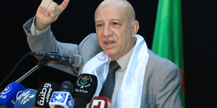 بن مبارك: برنامج المترشح تبون يستجيب لتطلعات الجزائريين