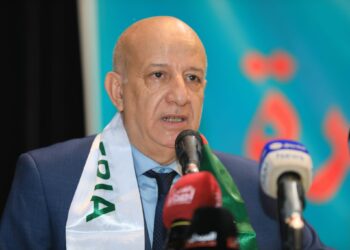 بن مبارك يعدد انجازات المترشح تبون في العهدة الأولى