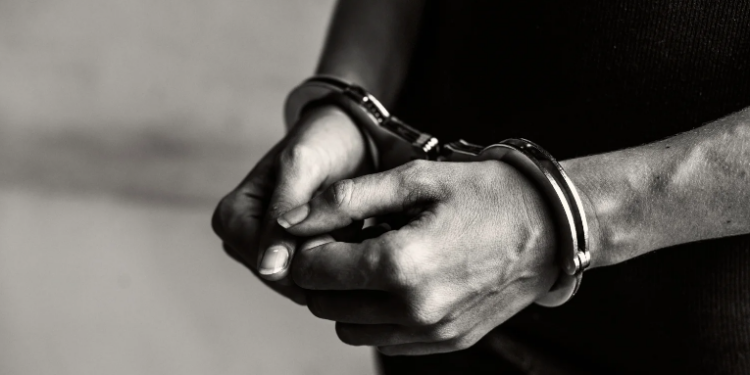 توقيف شخص أتلف ملصقات خاصة بمترشحي الرئاسيات