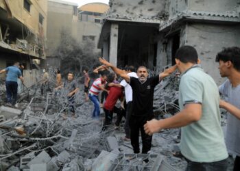 اليوم الـ 319 من العدوان.. شهداء وجرحى في قصف صهيوني متواصل على غزة