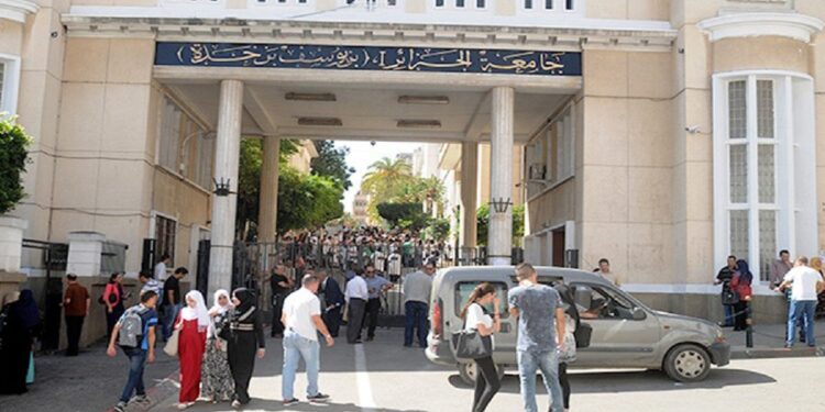 مدير المالية بوزارة التعليم العالي: منحة الطالب ستضاعف قريبا