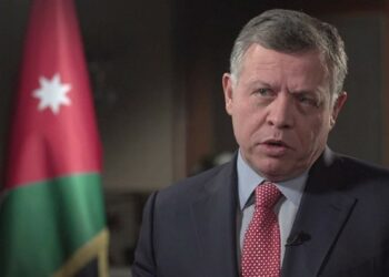 العاهل الأردني يكلف مدير مكتبه بتشكيل حكومة جديدة
