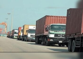 منع مركبات نقل البضائع من السير في هذه الفترة