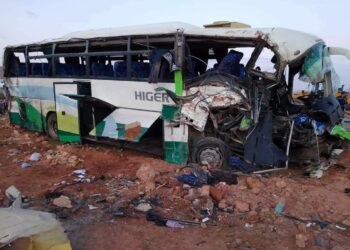 حوادث المرور تحصد أرواح 14 شخصا في يوم