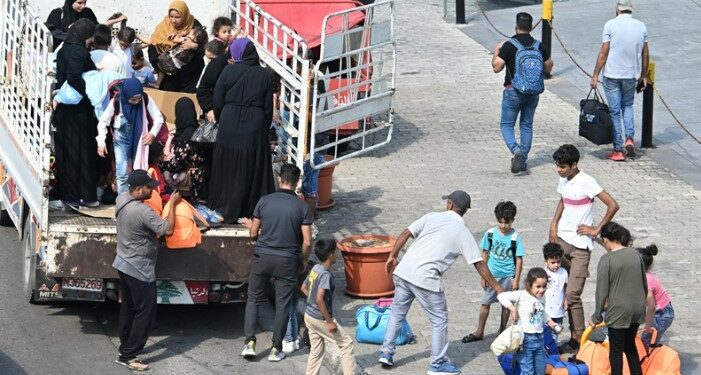 العراق يستقبل 5 آلاف لبناني في 10 أيام