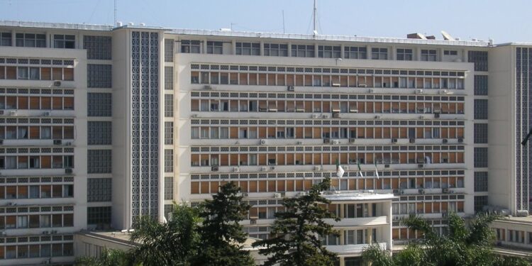 وزارة الداخلية توظف