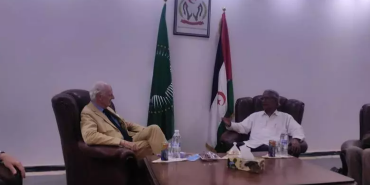 دي ميستورا يلتقي أعضاء من القيادة الصحراوية