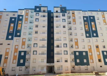 سقف لكل عائلة.. ..أشغال مليونا سكن تنطلق بعد اعتماد قانون المالية الجديد