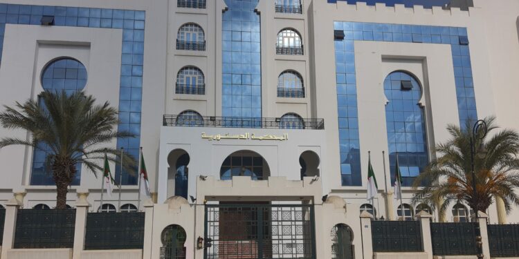 ورشات تكوينية للمحامين المتربصين حول الدفع بعدم الدستورية