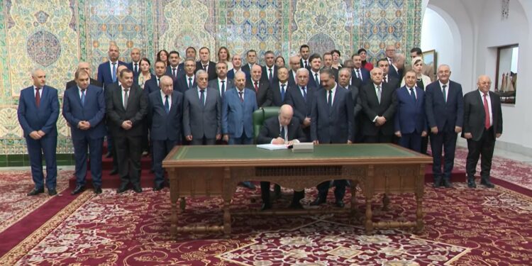 رئيس الجمهورية يوقع قانون المالية لسنة 2025