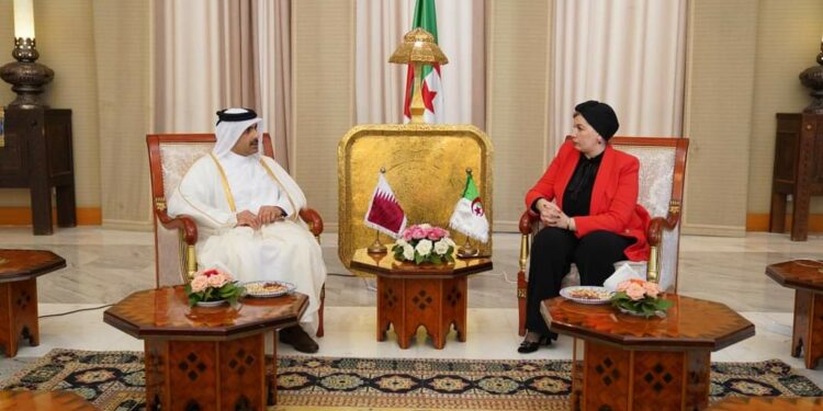ما دار بين مولوجي ونظيرها القطري