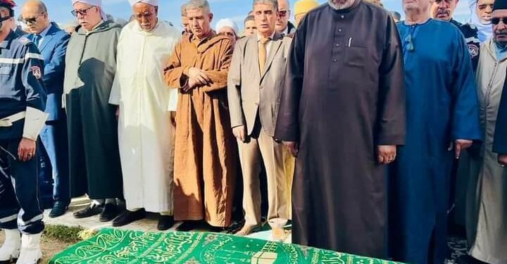 جثمان الشيخ عبد المطلب التجاني يوارى الثرى بالأغواط