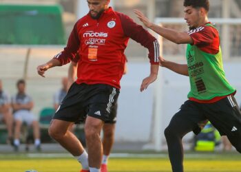 أجواء آخر حصة تدريبية لـ”الخضر” بمركز سيدي موسى