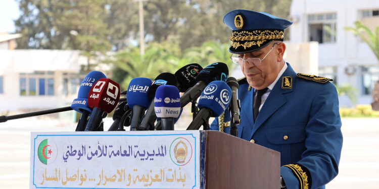 المدير العام للأمن الوطني في زيارة الى سيدي بلعباس
