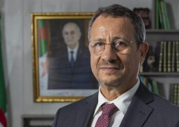 رخروخ: المجمع العمومي لإنجاز السكك الحديدية مكسب للقطاع
