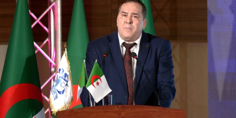 وزير الاتصال يشيد بمرافقة الإعلام الوطني للكفاءات الرياضية