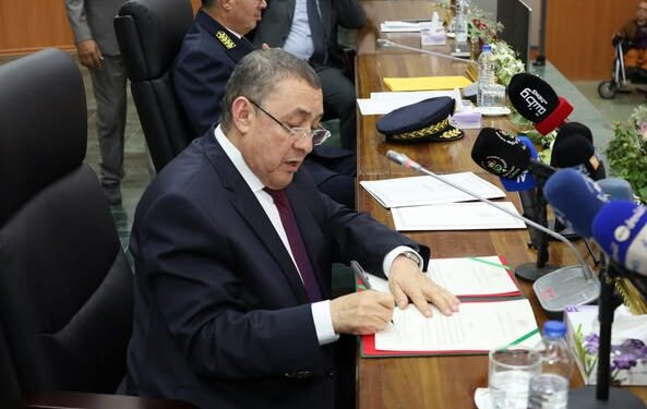 مراد يُنصب والي سيدي بلعباس الجديد