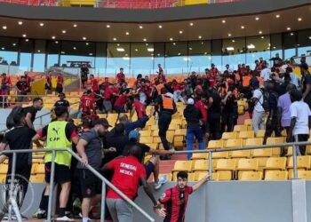 إدارة اتحاد الجزائر تندد بالاعتداء على لاعبي ومناصري الفريق بداكار