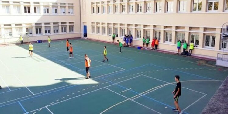 تظاهرة رياضية مدرسية وطنية اليوم