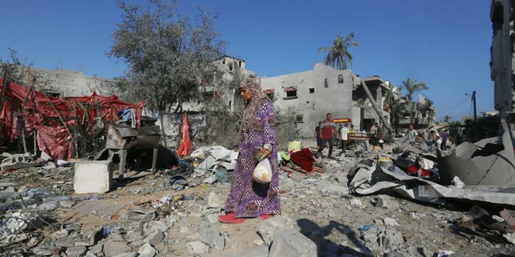 استهداف الاحتلال الصهيوني لخيمة نازحين بغزة يشكل جريمة إبادة جماعية