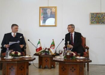 وزير الثقافة يجري مباحثات ثنائية مع نظيره الإيطالي