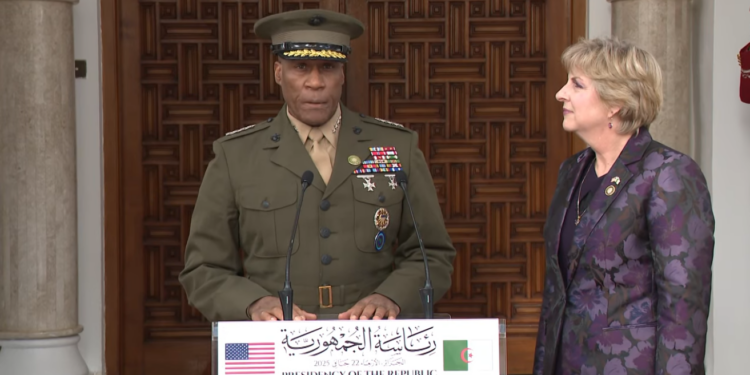 قائد “أفريكوم” يشيد بالروابط العميقة بين الجزائر والولايات المتحدة الأمريكية