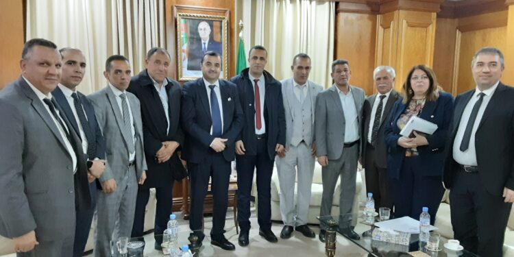 عرقاب يستقبل نوابا عن ولايتي برج بوعريريج وميلة