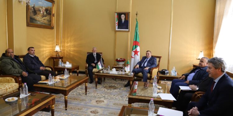 وزير العدل يستقبل رئيس المجلس الدستوري للجمهورية الصحراوية