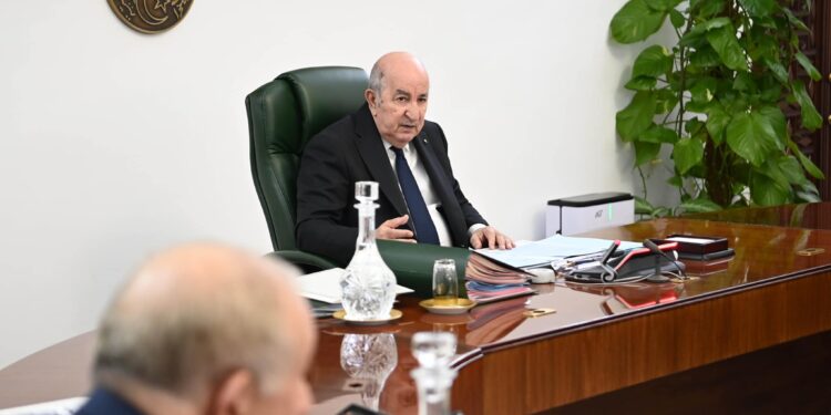 الرئيس تبون يأمر بتسليط أقصى العقوبات على المضاربين