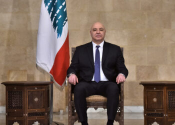 الرئيس اللبناني: سيادة لبنان ووحدة أراضيه غير قابلة للمساومة