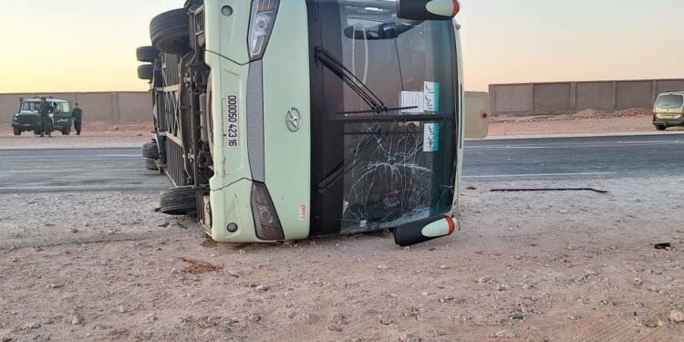 12 جريحا في انقلاب حافلة لنقل المسافرين بالمنيعة