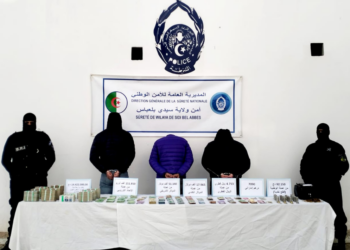 تفكيك شبكة وحجز أكثر من 3 ملايير بالعملة الوطنية والأجنبية بسيدي بلعباس