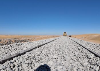 بالصور.. أشغال خط السكة الحديدية عالي السرعة تقرت – حاسي مسعود