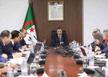 تعليمات بشأن تطبيق نظام عمل 24/24 ساعة بالمؤسسات المينائية