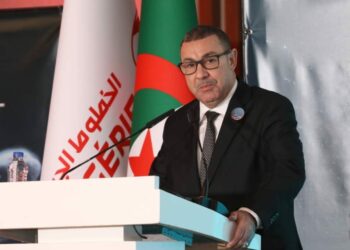 سعيود يؤكد مدى اهتمام الدولة بأمن الطيران المدني