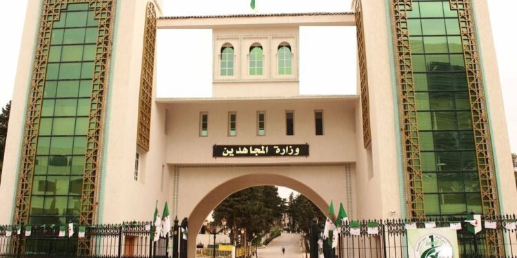 رفع قيمة منح المجاهدين وذوي الحقوق