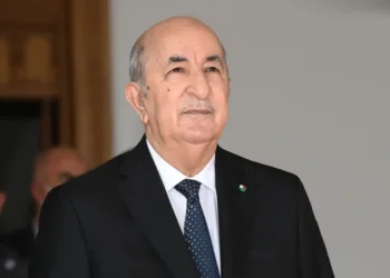 الرئيس تبون يتابع عرضا حول مصنع تحلية مياه البحر بالطارف