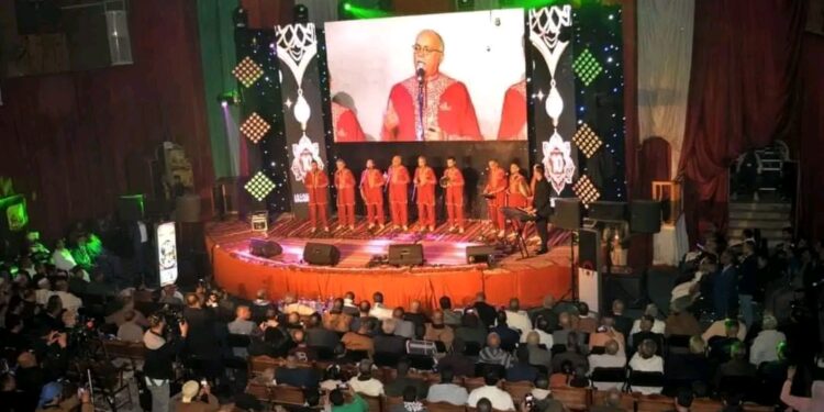 جمهور وفي لمهرجان الإنشاد ببوسعادة