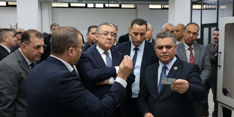 مراد ونظيره التونسي يزوران مديرية انتاج السندات والوثائق المؤمنة