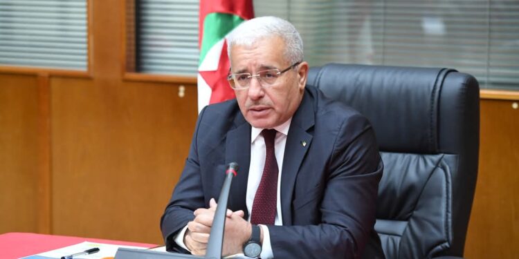 بوغالي يستمع إلى عرض حول تقارير البعثة الاستعلامية المؤقتة للجنة الصحة