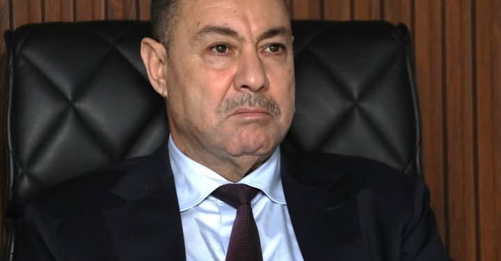 عروض مفصلة حول عصرنة مطار الجزائر وانشاء شركة طيران للنقل الداخلي