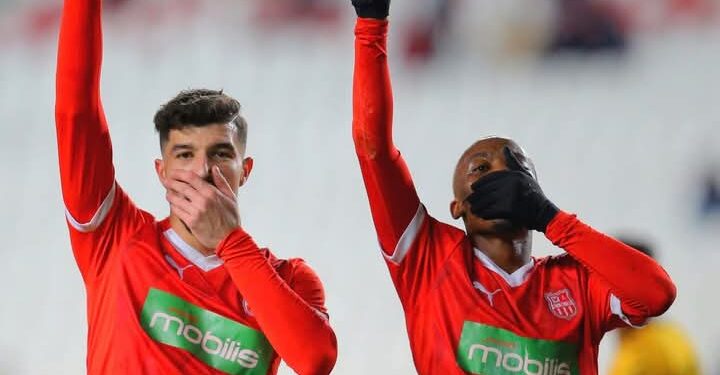 شباب بلوزداد يكمل عقد المتأهلين الى نصف نهائي الكأس