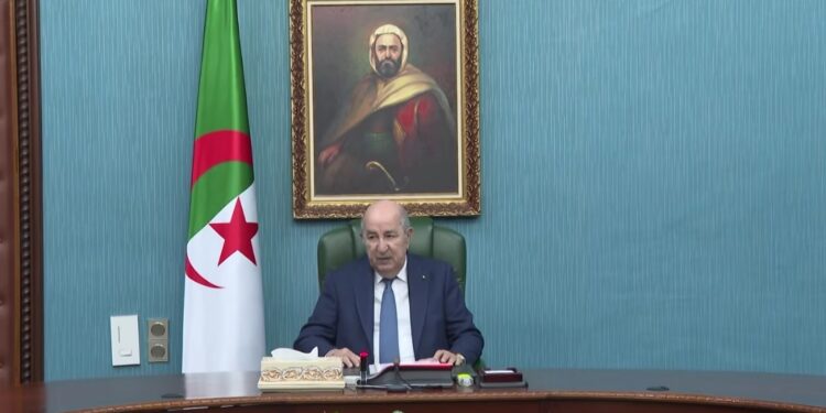 الرئيس تبون يترأس اجتماعا بشأن تصدير المواد والمنتجات الجزائرية