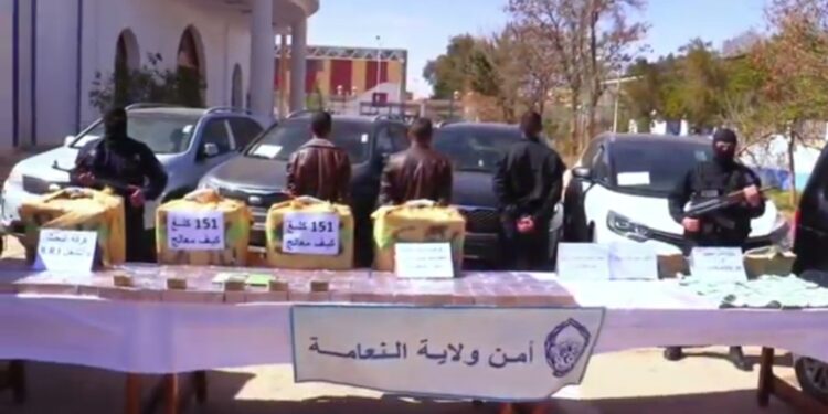 شرطة النعامة تضبط قنطار ونصف من الكيف المعالج مصدره المغرب