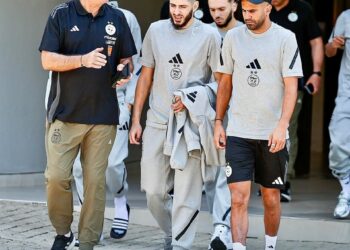 جولة استرخائية للاعبي المنتخب الوطني في غابورون