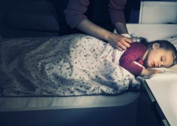 استئصال اللوزتين يحمي الأطفال من اضطرابات التنفس أثناء النوم